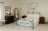 Μεταλλικά κρεβάτια μασίφ Μεταλλικά κρεβάτια μασίφ